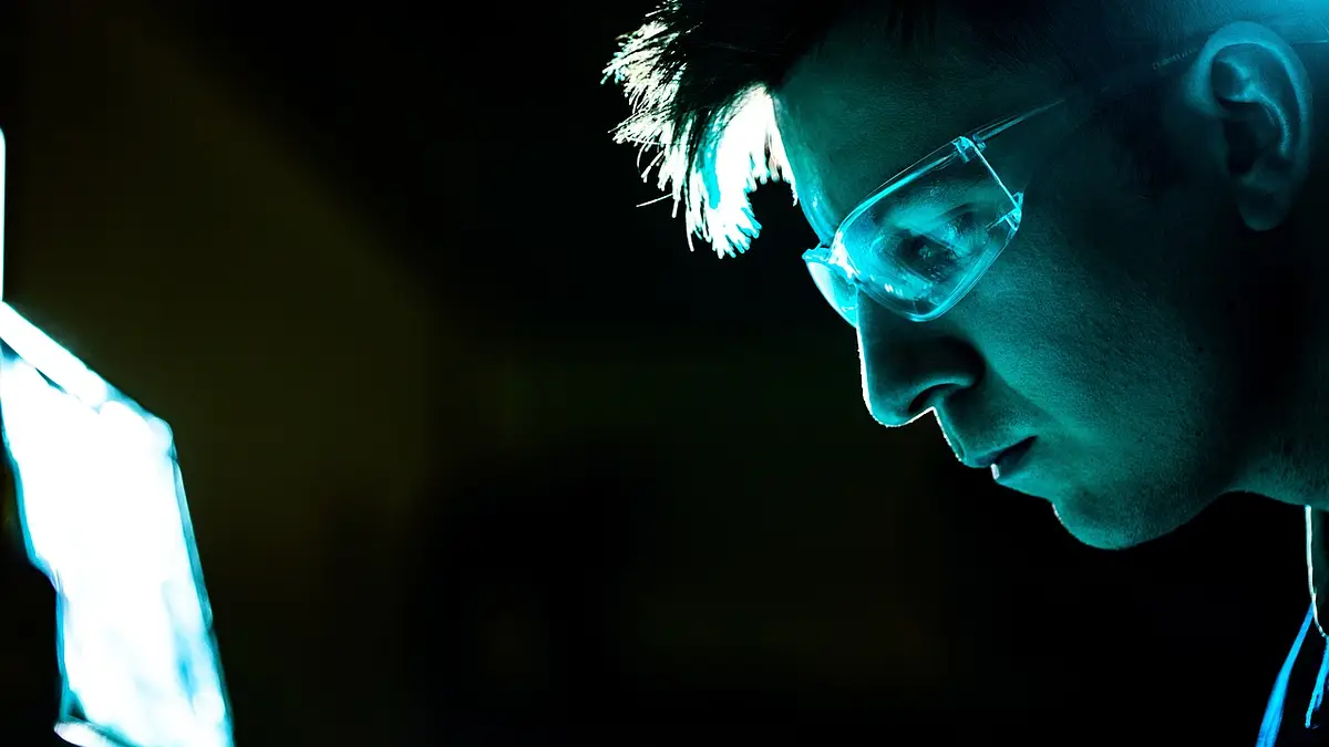 Czy szkoła zawodowa wlicza się do stażu pracy? Praktyczny pr