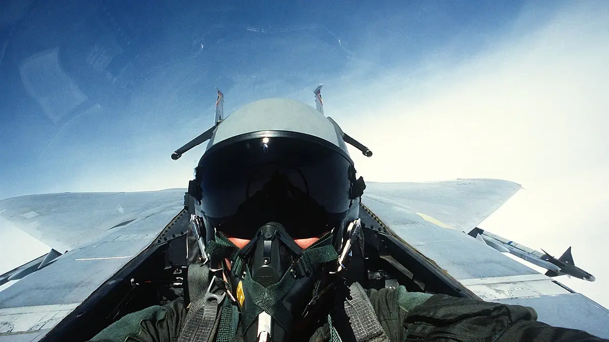 Zarobki pilota wojskowego w Polsce 2025 – ile zarabia F-16?