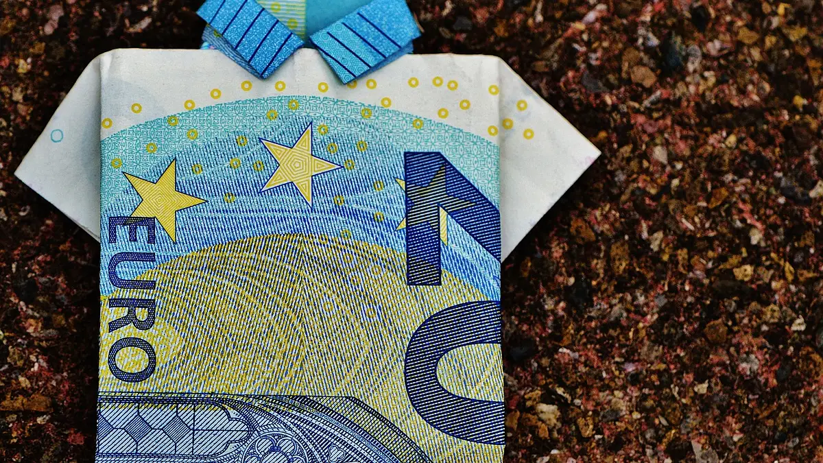 Ile dać na 50 urodziny? Poradnik prezentowy 2025