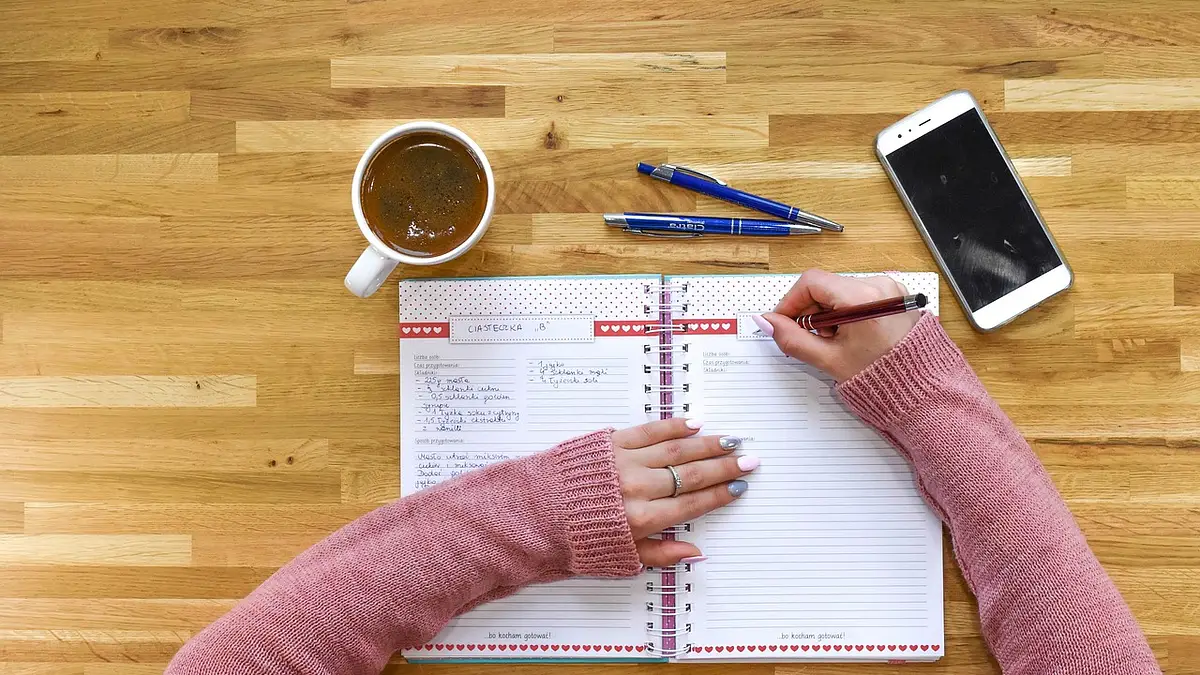 Wakacyjny budżet – jak skutecznie zaplanować wydatki na urlo