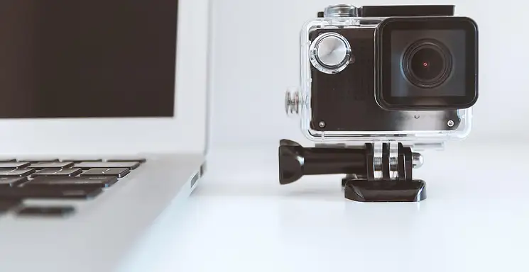 Zarabianie na Pornhub: przewodnik i zarobki