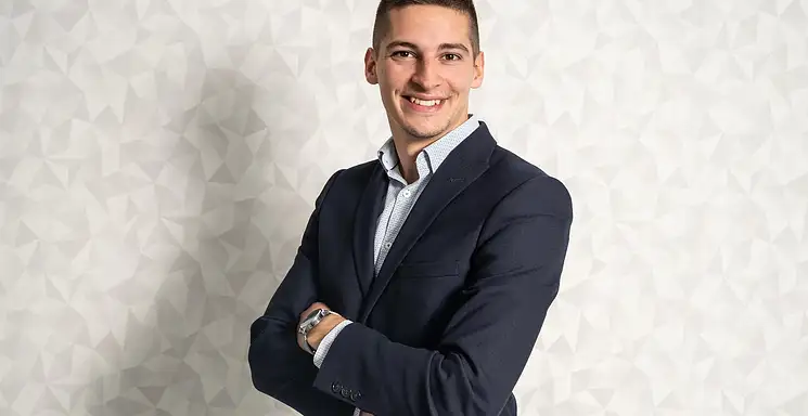 Ile zarabia kierownik produkcji? Średnie pensje 2023