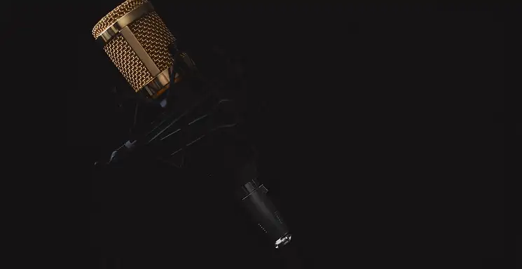 Ile zarabia komentator sportowy? Sprawdź aktualne stawki