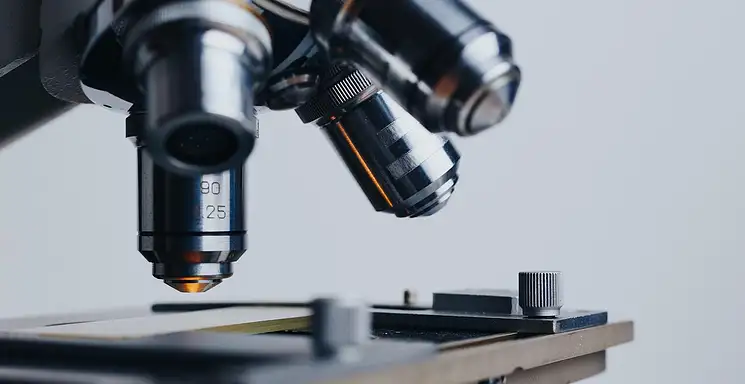 Ile zarabia diagnosta laboratoryjny? Sprawdź średnie pensje