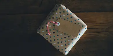 Ile dać w kopertę na 60 urodziny? Poradnik