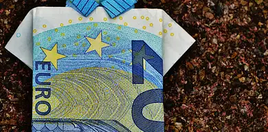 Ile dać w kopertę na 50 urodziny? Sprawdź porady!