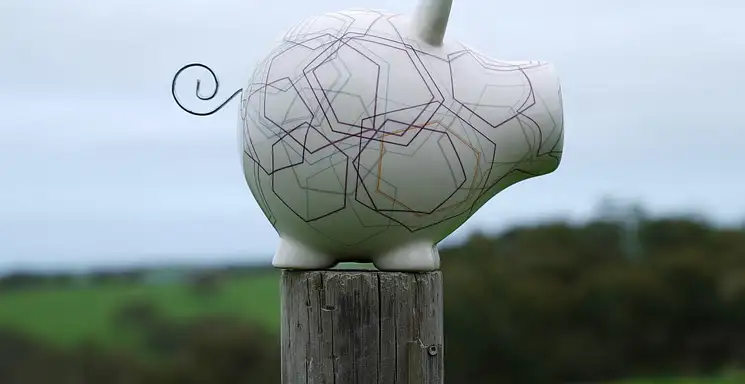 Fundusz awaryjny: Dlaczego warto i jak go zbudować?