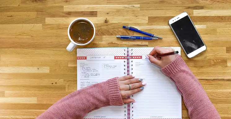 Wakacyjny budżet 2025: Planuj wydatki mądrze