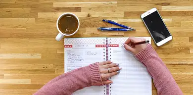 Wakacyjny budżet 2025: Planuj wydatki mądrze