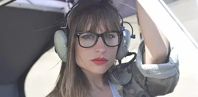 Ile zarabia pilot samolotu pasażerskiego?