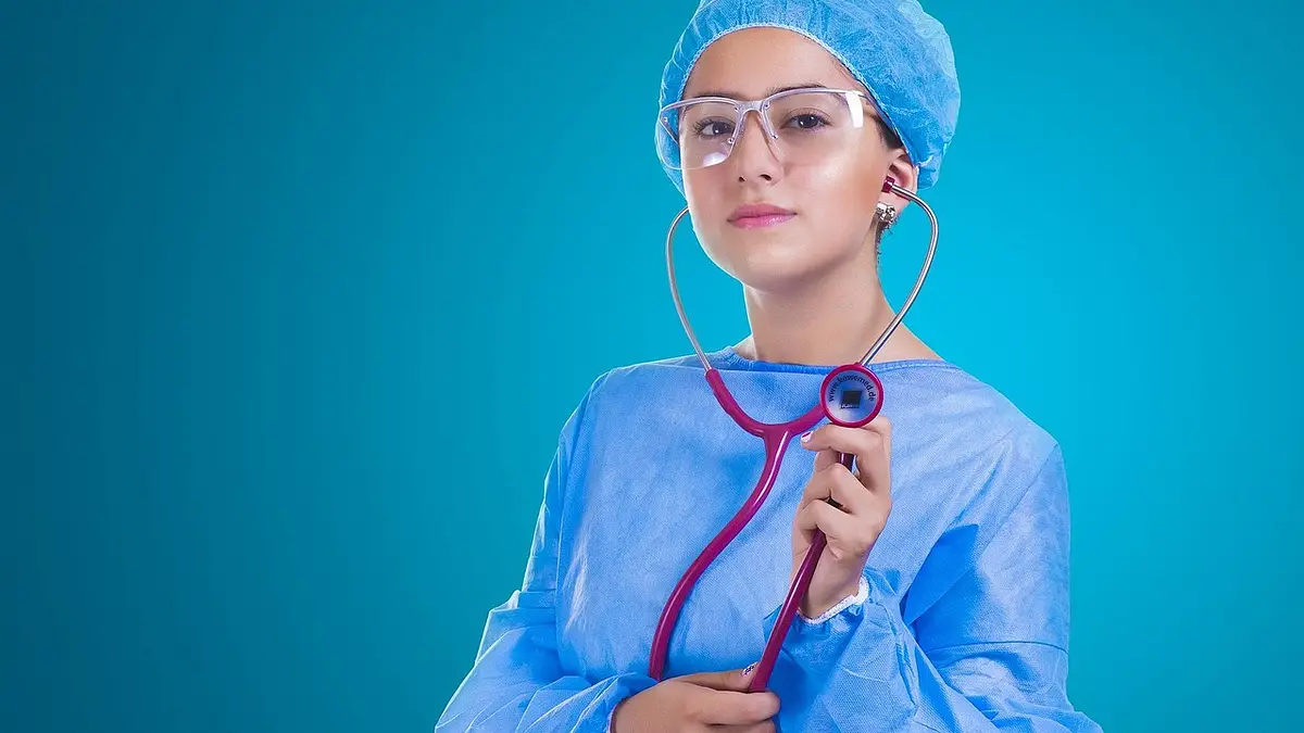 Dodatek do pensji za pracę w nocy – prawa i obliczenia
